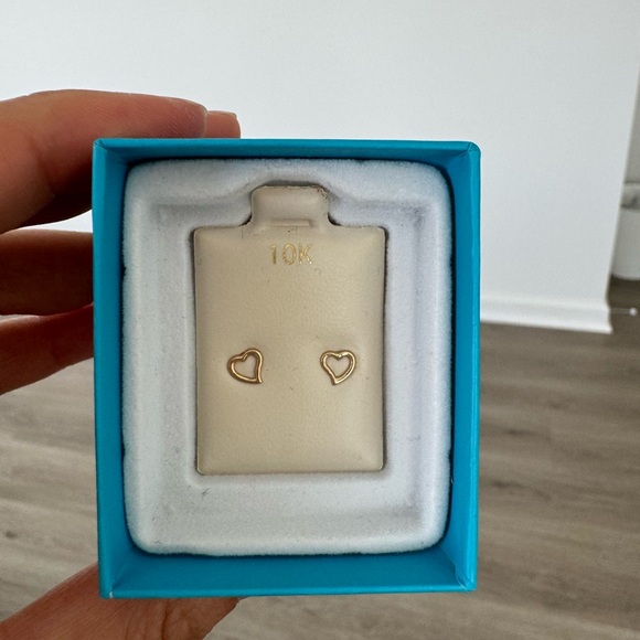 10k gold heart earrings - Picture 5 of 5